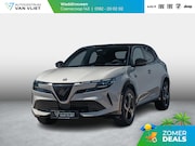 Alfa Romeo Junior - Elettrica Ti 54 kWh | Clima | Adapt. Cruise | Keyless | Hand