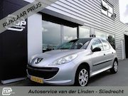 Peugeot 206+ - 1.1 XR