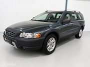 Volvo XC70 - 2.5 T Kinetic AUTOMAAT / LEER