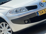 Renault Mégane - Coupé-Cabriolet 1.6-16V Tech Line /Gris Platine/Keurig exemp