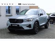 Volvo XC40 - B4 Aut. Plus Black Edition | Panoramadak | Trekhaak | Verwar