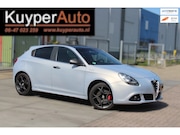 Alfa Romeo Giulietta - 1.4 Turbo Exclusive Q v line, , pano, , leder multimedia