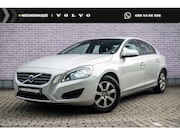 Volvo S60 - 1.6 T3 Kinetic | Trekhaak | RTI Navigatie | High Performance