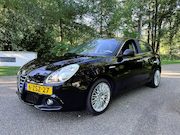 Alfa Romeo Giulietta - 1.6 JTDm Exclusive Nap Boekjes plus 2 sleutels.