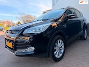 Ford Kuga - 1.5/Navi/Stoelverwarming/Trekhaak/Cruise-/Climate-c/Keyless/