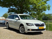 Skoda Superb - Combi 1.4 TSI Active | Memory + Stoel verw. + Cruise + Clima