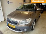Skoda Roomster - 1.2 TSI Ambition AIRCO 2de eig LMV PDC TREKHAAK NAP APK 3-20