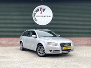 Audi A4 - Avant 2.0 Pro Line Business / YOUNGTIMER / TREKHAAK