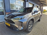 Toyota Yaris - 1.5 HYBRID 115 FIRST, Parkeer sensoren, Camera, Stuur/stoel