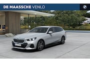 BMW 5-serie - 530e M Sport Automaat / Trekhaak / Achteruitrijcamera / Adap