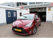 Toyota Yaris - 1.0 VVT-i Design Red
