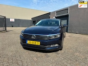 Volkswagen Passat - 1.6 TDI Connected Series Clima Cruise Navi Keyless Led PDC L