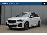 BMW X1 - xDrive25e M Sport Automaat / Panoramadak / Sportst