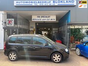 Volkswagen Touran - 2.0-16V FSI Highline/ 7 Persoons/ met Airco, NAP en een