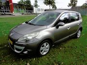 Renault Scénic - met nieuwe a p k