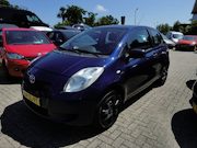 Toyota Yaris - 1.0 VVTi Spirit Nwe Apk