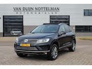 Volkswagen Touareg - 3.0 TDI Highline / Panoramadak / Luchtvering