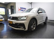 Volkswagen Tiguan - 1.5 TSI ACT Highline Business R-line 19'' LED Carplay