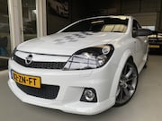 Opel Astra - GTC 2.0 T OPC Nürburgring edition nr 497 van 835, Recaro, 24