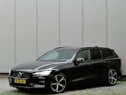 Volvo V60 - 2.0 B4 R-Design Trekhaak / Camera / Apple Carplay