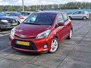 Toyota Yaris - € 8750,-1.5 Full Hybrid Dyn. Apk 06/2027 Trekhaak