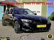 BMW 3-serie - Touring 330e, Parkeer Assistent! 19" Lm! Camera! Zondag OPEN