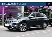 BMW X1 - sDrive20i xLine Automaat / Trekhaak / Sportstoelen