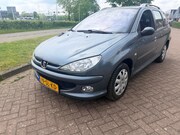 Peugeot 206 - 1.6 Benzine - Airco - APK 03-2027