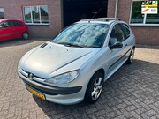 Peugeot 206 - 1.1 XN // Open dak