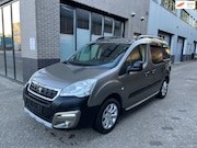 Peugeot Partner - 1.2 PureTech Active 111DKM Boekjes