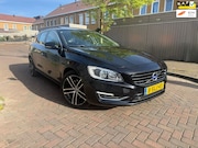 Volvo V60 - 2.4 D6 AWD Plug-In Hybrid Summum