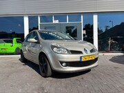 Renault Clio - 1.6-16V Initiale