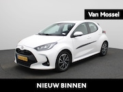 Toyota Yaris - 1.5 VVT-i Dynamic | Navigatie | Camera | Airconditioning