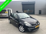 Renault Clio - 1.2 TCE Rip Curl Pano|Clima|Parksens