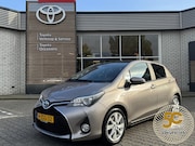 Toyota Yaris - 1.5 Hybrid DYNAMIC 1E-EIG NL-AUTO PANODAK KEYLESS CLIMA CRUI