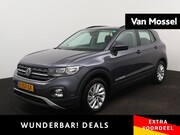 Volkswagen T-Cross - 1.0 TSI Life Demo | Parkeersensoren Achter | Navigatie | App