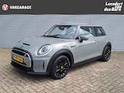 MINI Mini Electric - Classic 33 kWh AUTOMAAT SOH 95.2% | Navigatie | Cruise | Cli