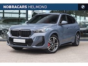 BMW X1 - xDrive23i M Sport Automaat / Panoramadak / Trekhaak / Sports