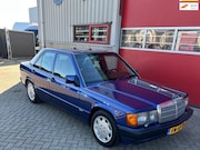 Mercedes-Benz 190-serie - 2.3 E Avantgarde Sportline Azzurro, 3e eigenaar zwart leder