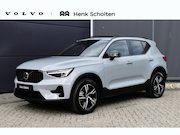 Volvo XC40 - B4 Plus Dark | Panoramadak | Trekhaak | Verwarmbare voorstoe
