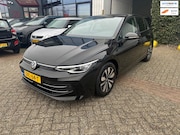 Volkswagen Golf - 1.5 eTSI Life Edition, LED, Camera, App Connect