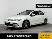 Volkswagen Golf - 1.4 eHybrid Style | PANORAMADAK | TREKHAAK | STOEL-STUUR VER