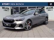 BMW i5 - eDrive40 M Sport / Adaptieve LED / Parking Assistant Plus /
