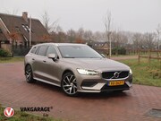 Volvo V60 - 2.0 T5 Momentum | Sportstoelen | Apple Carplay | Cruise Cont