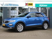 Volkswagen T-Roc - 1.0 TSI, Trekhaak, All Season Banden, Apple Carplay/ Android