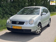 Volkswagen Polo - 1.4-16V Highline | " 140.000 " KM + Cruise + Clima Nu € 1.75