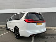 Chrysler Pacifica - 3.6 V6 Hybrid 7 Persoons / Plug-In Hybrid