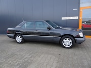 Mercedes-Benz E-klasse - 220 220 124 type Origineel Hollands staat