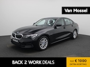 BMW 3-serie - 320e AUTOMAAT | LEDER | SPORTSTOELEN | NAVIGATIE | CAMERA |