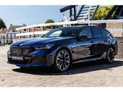BMW i5 - M60 Touring M60 xDrive|Full opt.|Garantie tot 10-07-2029|1e 